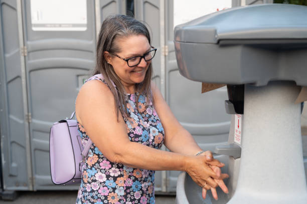 Best Emergency porta potty rental  in Lindenhurst, NY